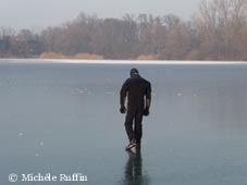 lhomme-qui-marche-sur-leau