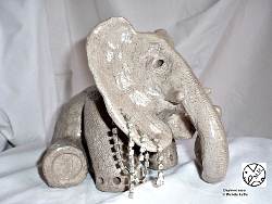" éléphant assis " - © 2009 - Michèle Ruffin